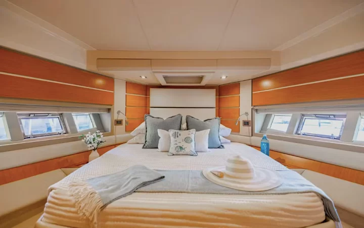 60' Azimut