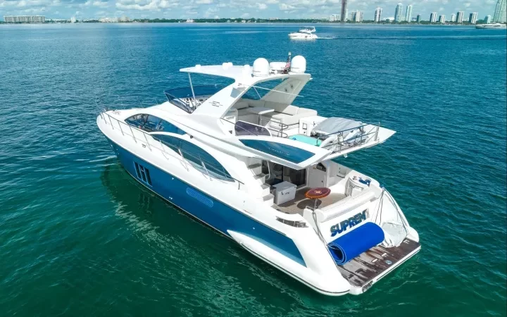62' Azimut