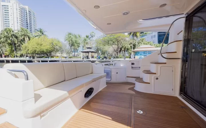 60' Azimut
