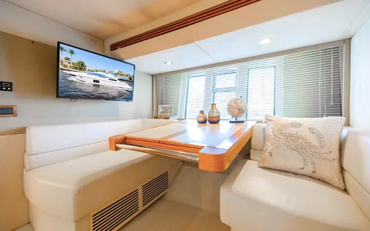 60' Azimut