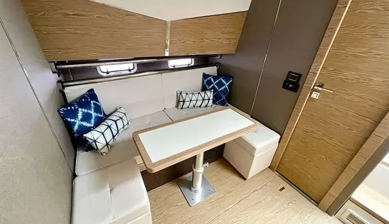 42-azimut17